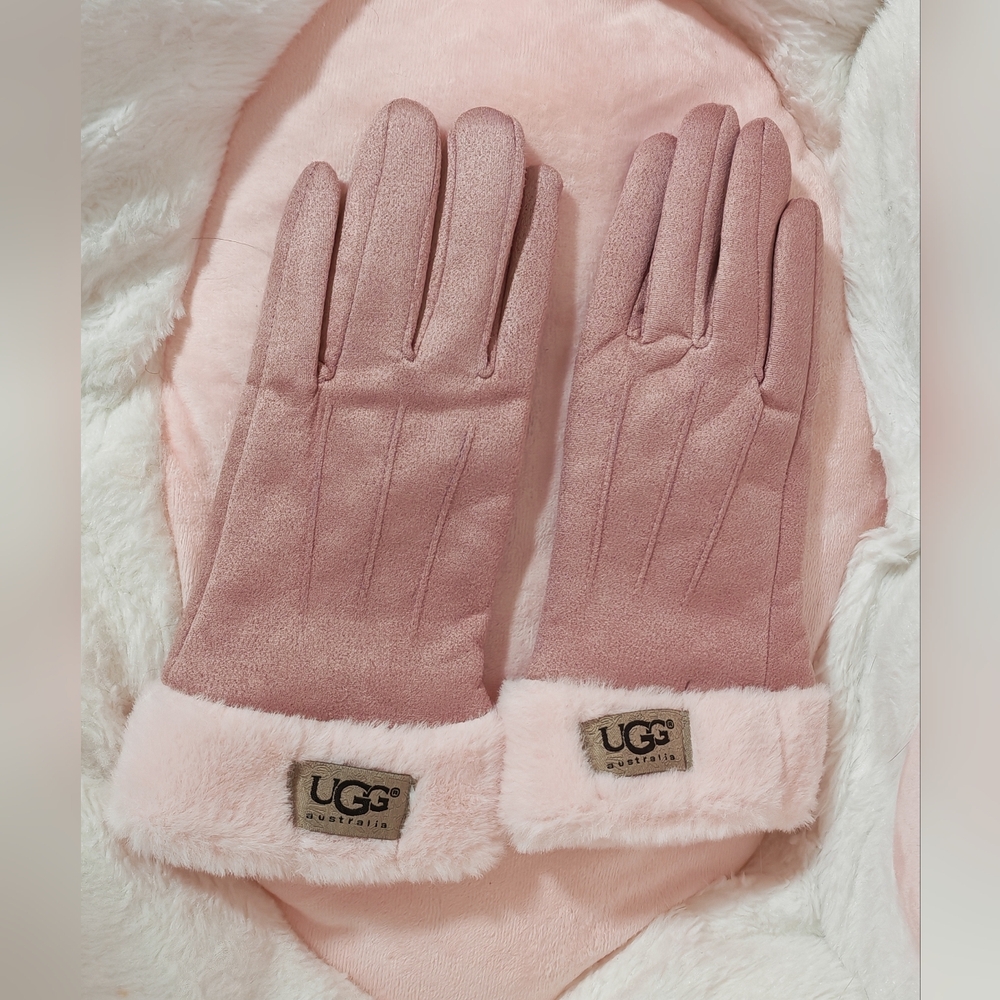 UGG gloves PINK